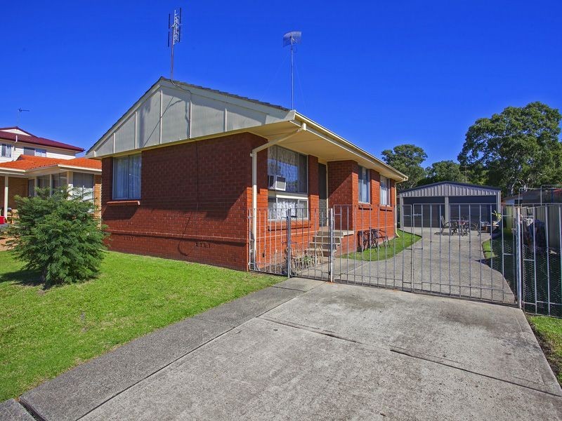 40 Laurel Street, Albion Park Rail NSW 2527