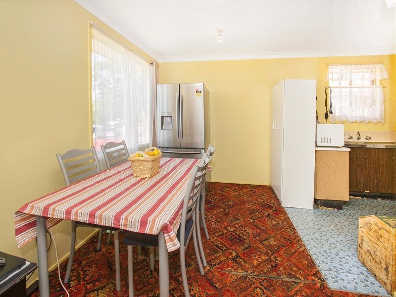 40 Laurel Street, Albion Park Rail NSW 2527