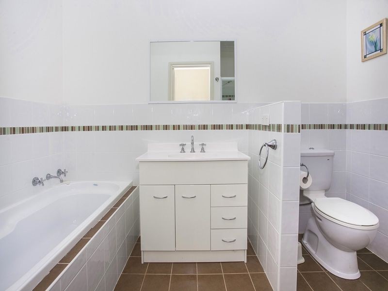 106 Stanthorpe Drive, Kanahooka NSW 2530