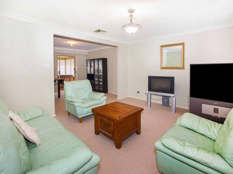 5 Grovewood Court, Horsley NSW 2530