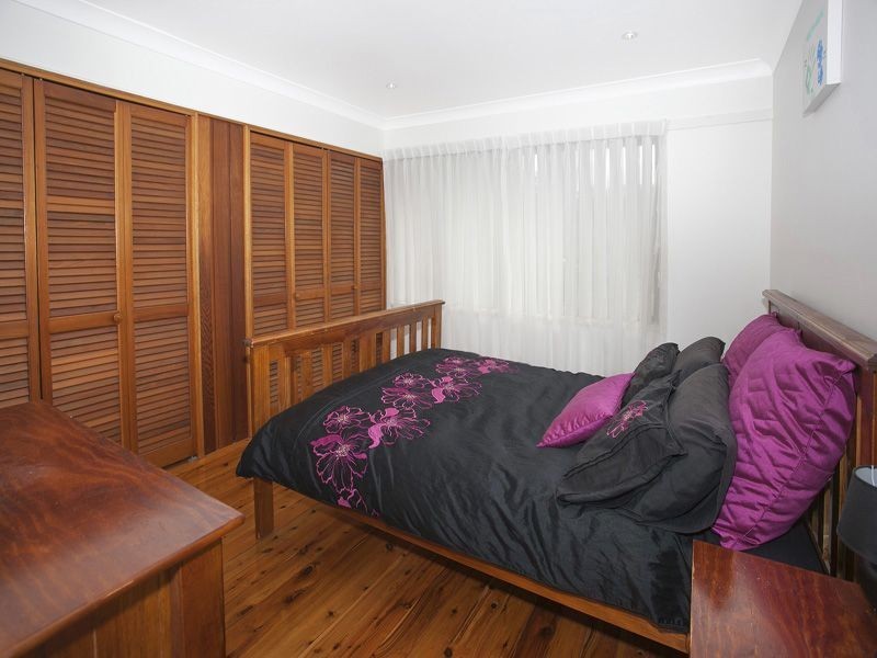 297 Farmborough Road, Farmborough Heights NSW 2526