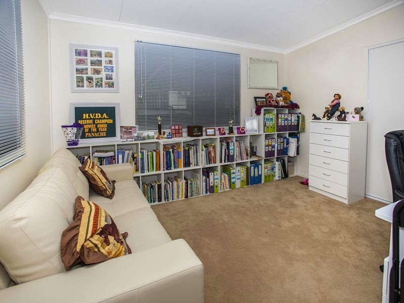 71 Lakeline Drive, Kanahooka NSW 2530