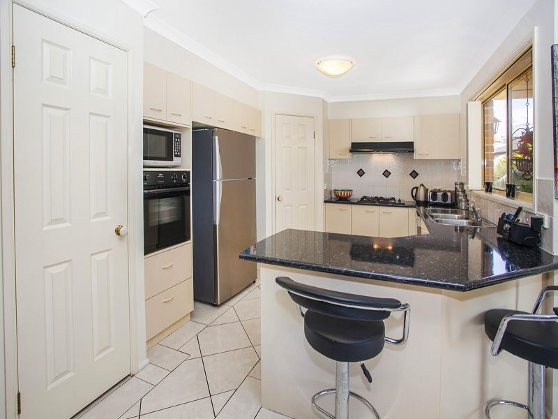 3 Grovewood Ct, Horsley NSW 2530