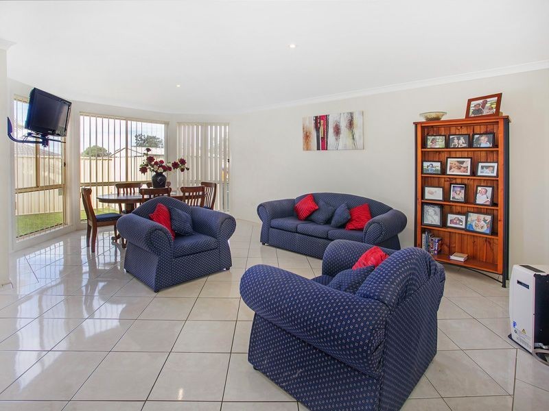 3 Grovewood Ct, Horsley NSW 2530