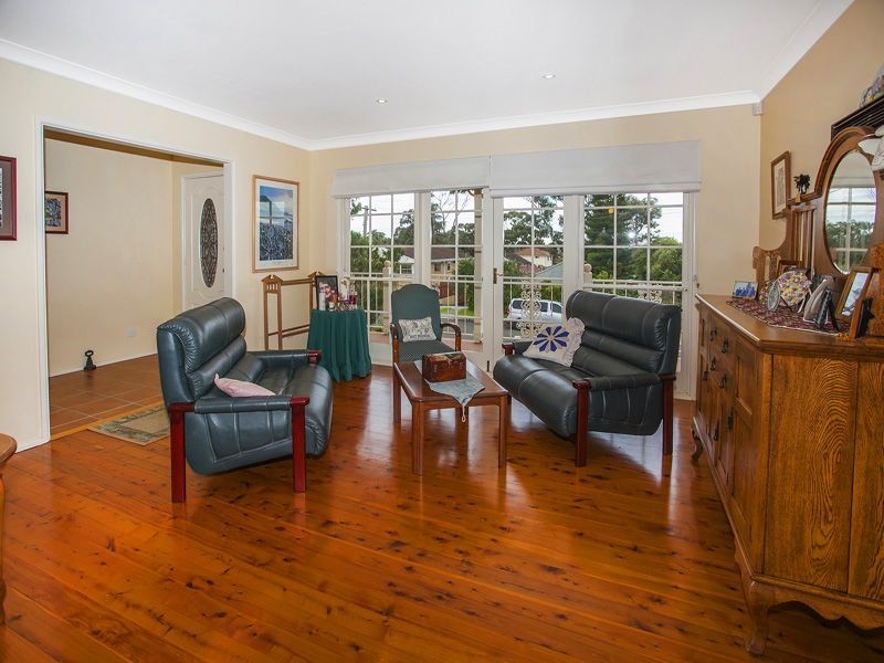 4 Morse Ave, Kanahooka NSW 2530