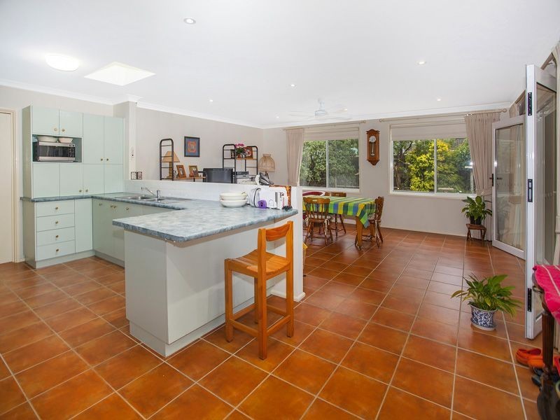 4 Morse Ave, Kanahooka NSW 2530