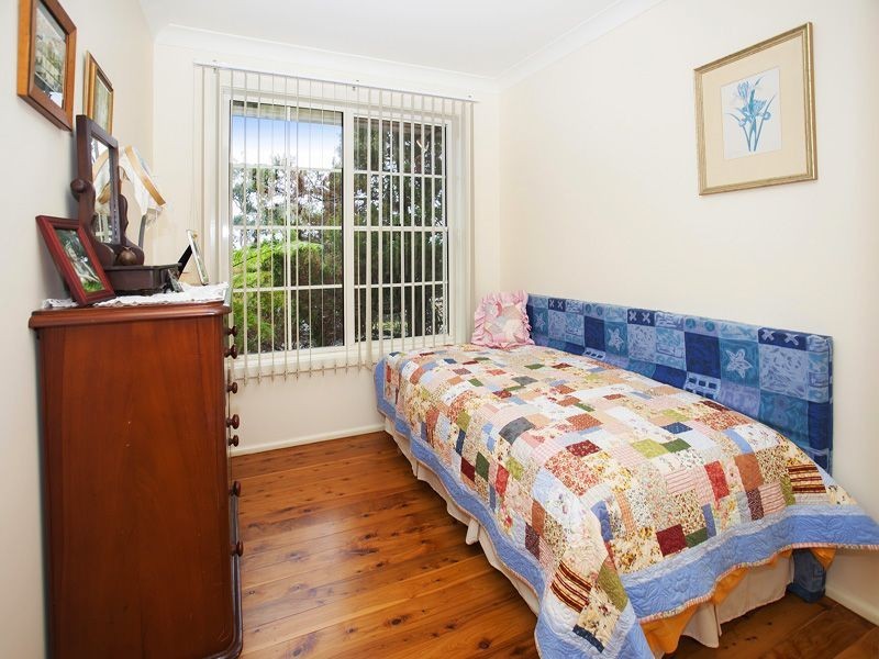 4 Morse Ave, Kanahooka NSW 2530