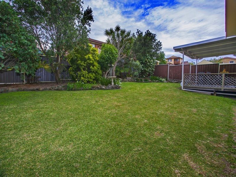 4 Morse Ave, Kanahooka NSW 2530