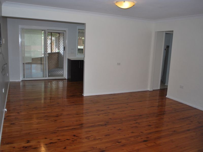 16 Deeson Place, Dapto NSW 2530