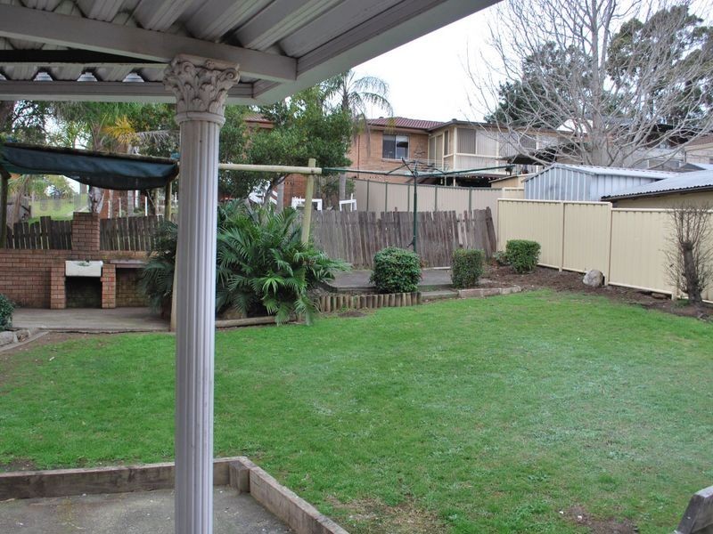 16 Deeson Place, Dapto NSW 2530