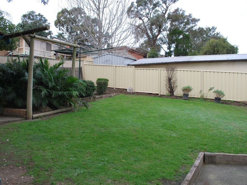 16 Deeson Place, Dapto NSW 2530