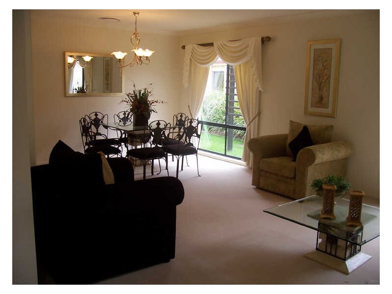 4 North Terrace, Dapto NSW 2530