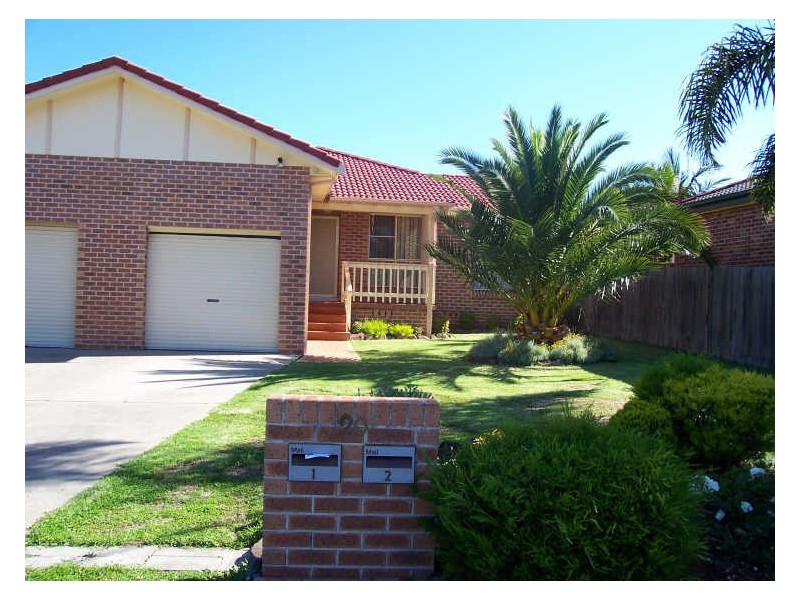 2/20 Kianga Close, Flinders NSW 2529