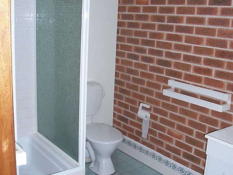 2/20 Kianga Close, Flinders NSW 2529