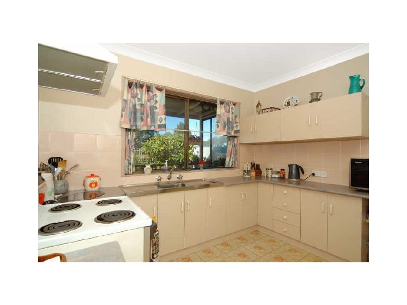 50 Flagstaff Road, Warrawong NSW 2502