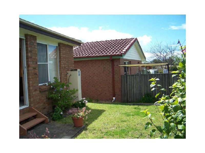 5 Ashmore Cres, Kanahooka NSW 2530