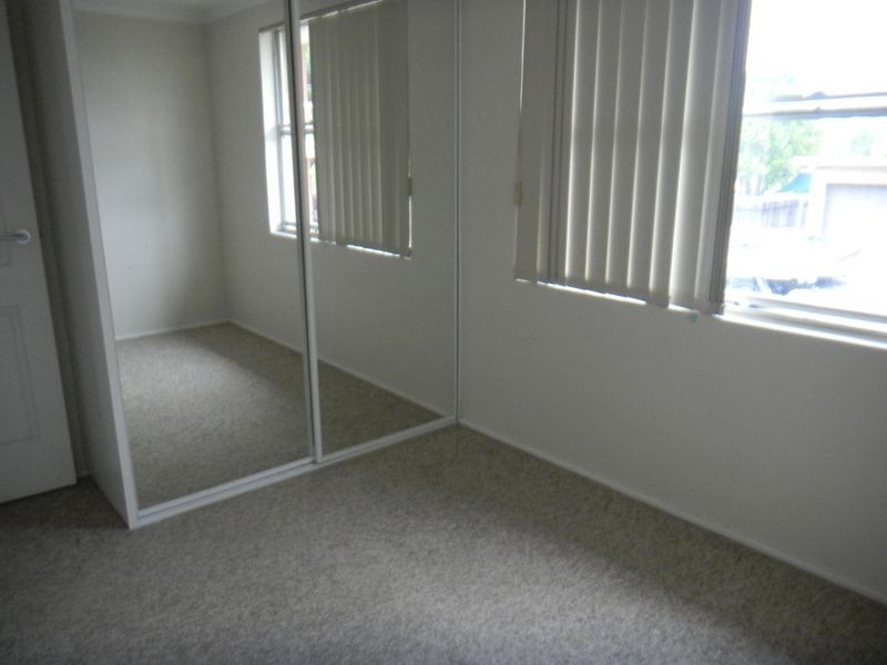 4/1 Brolga Street, Kanahooka NSW 2530