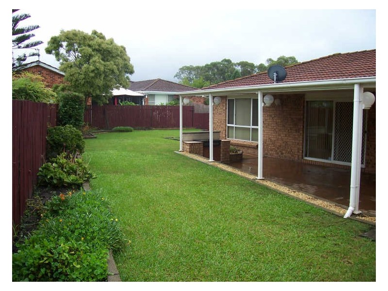 6 Denham Drive, Horsley NSW 2530