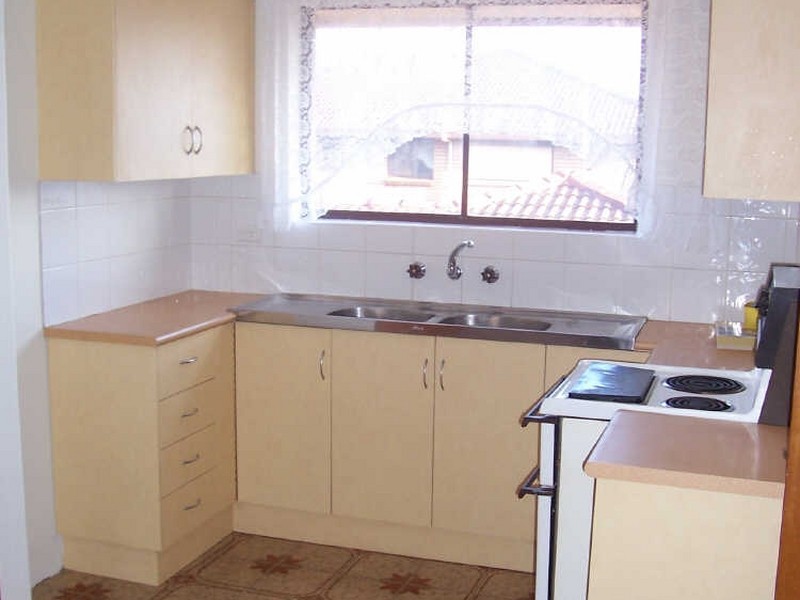 2/26 Hurry Cres, Warrawong NSW 2502