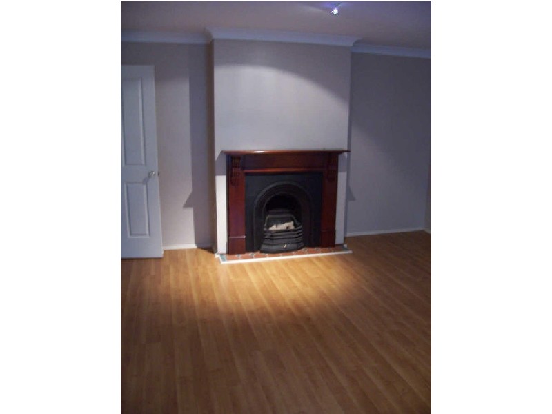 15 Hamilton Road, Albion Park NSW 2527