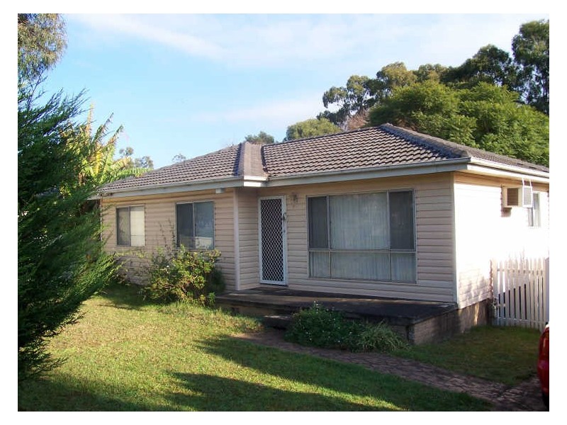 129 Lakelands Drive, Dapto NSW 2530