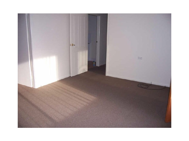 31 Bradman Ave, Warilla NSW 2528