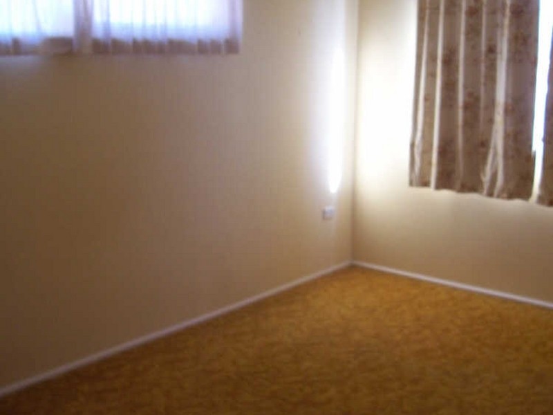 85 Strata Avenue, Barrack Heights NSW 2528