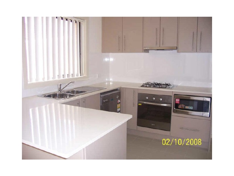 3/102 Gladstone Avenue, Coniston NSW 2500