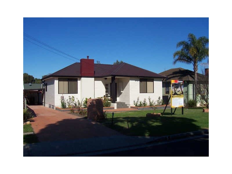 5 Massey Street, Berkeley NSW 2506