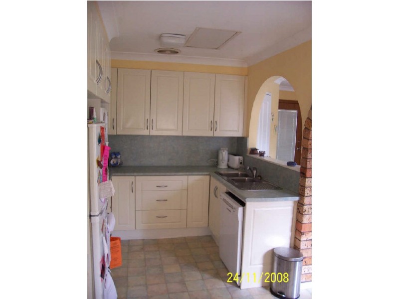 11 Morse ave, Kanahooka NSW 2530