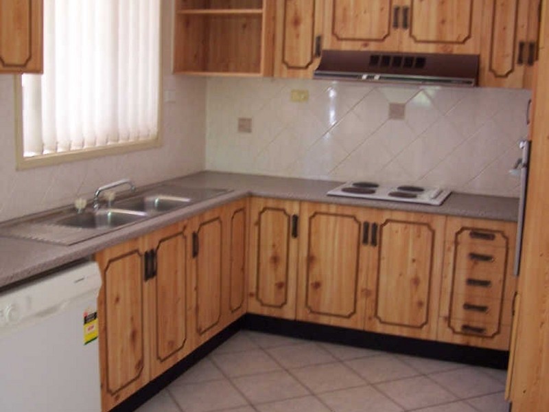 37 Elm Street, Albion Park Rail NSW 2527