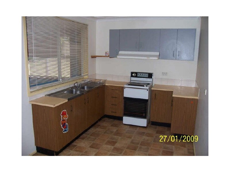 16 Deeson Place, Dapto NSW 2530