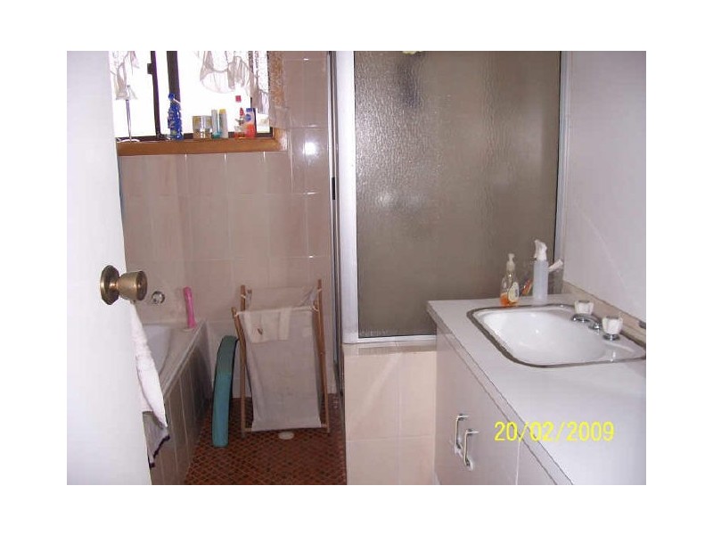 16 Rushton Drive, Kanahooka NSW 2530