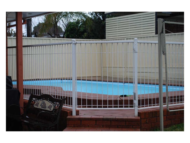 36 Rushton Drive, Kanahooka NSW 2530