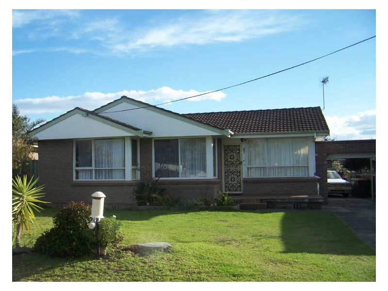 22 Freeman Parade, Mount Warrigal NSW 2528