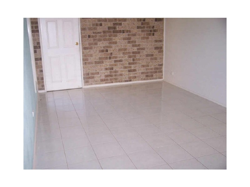 8 Roper Road, Albion Park NSW 2527