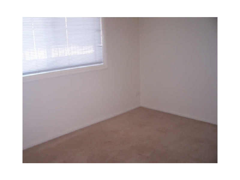 8 Roper Road, Albion Park NSW 2527