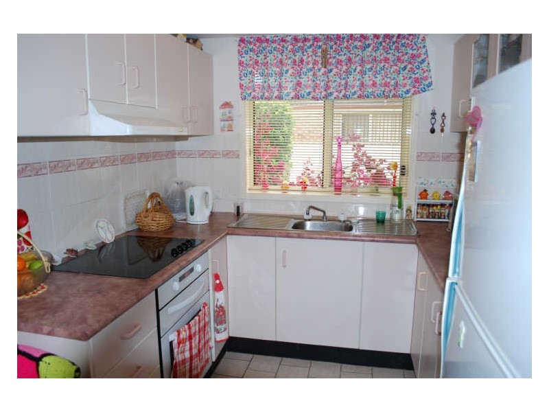 12 Amanda Place, Horsley NSW 2530