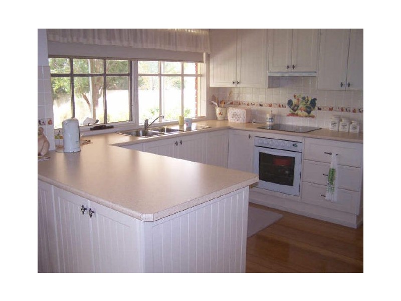 25 Windsor Crescent, Brownsville NSW 2530