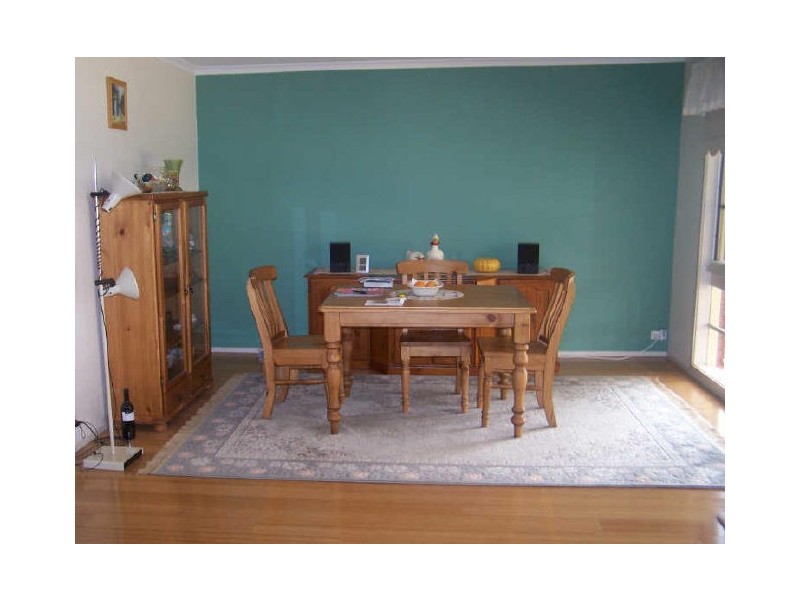 25 Windsor Crescent, Brownsville NSW 2530