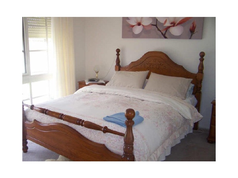 25 Windsor Crescent, Brownsville NSW 2530