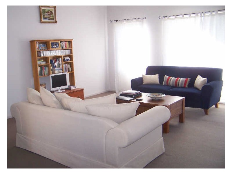 189 Ashburton Drive, Albion Park NSW 2527