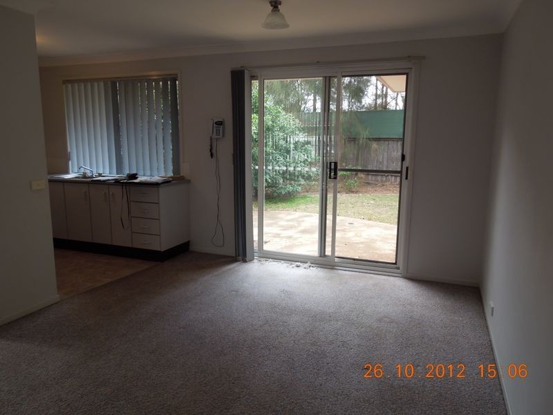 2/17 Derwent Place, Albion Park NSW 2527