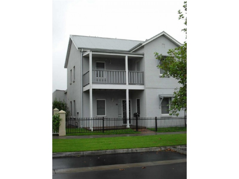 18 Broughton Avenue, Tullimbar NSW 2527