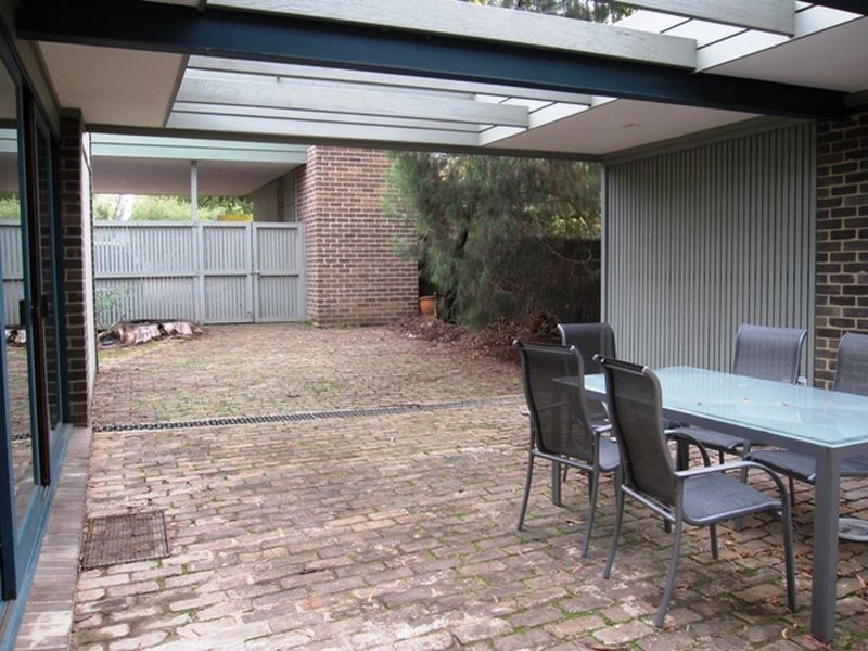 71 Banambila Street, Aranda ACT 2614