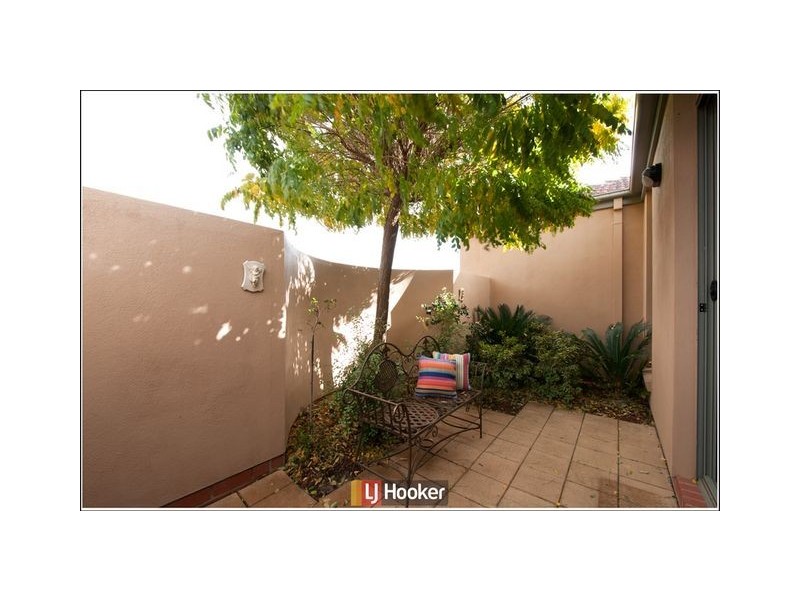31 Mary Kitson Street, Watson ACT 2602