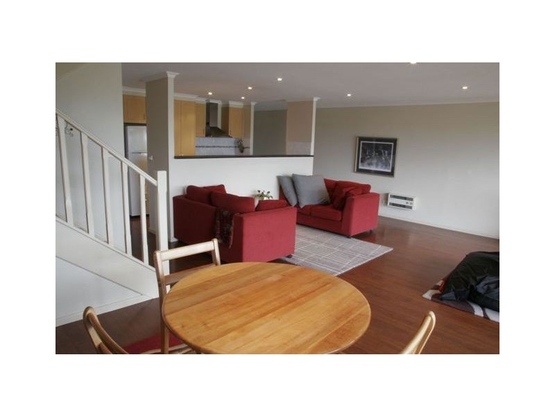 4/34 Leahy Close, Narrabundah ACT 2604