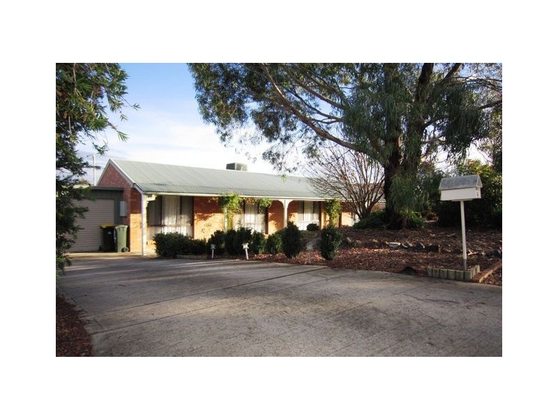 4 Prisk Place, Bonython ACT 2905