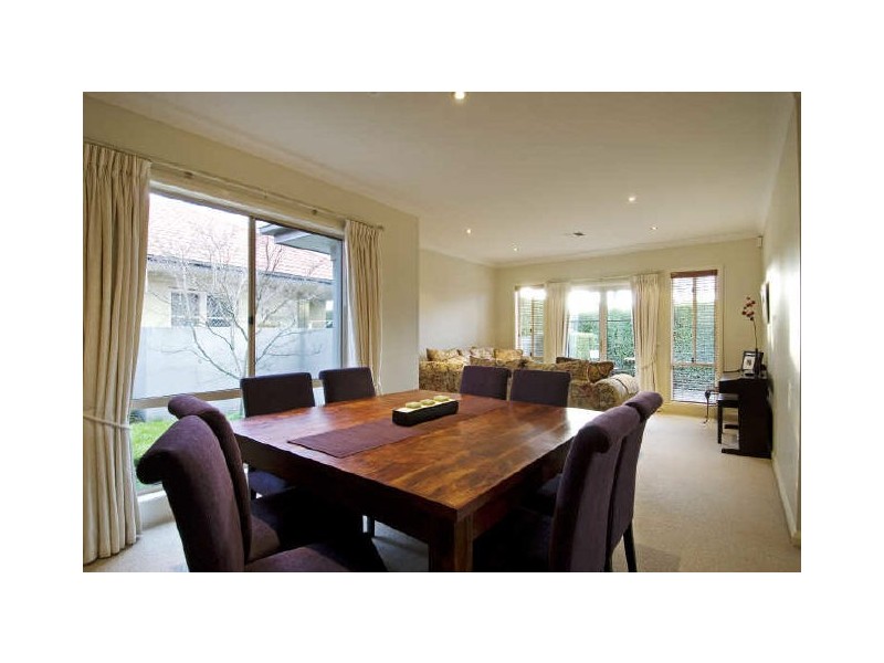 2/8 Hannan Crescent, Ainslie ACT 2602