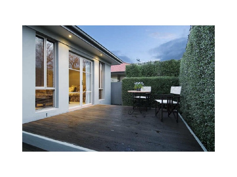 2/8 Hannan Crescent, Ainslie ACT 2602